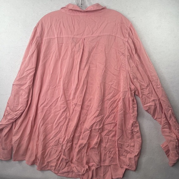 Torrid 3 Women’s Plus Size 3X Solid Pink 100% Rayon Button Down Blouse Top - Picture 7 of 14